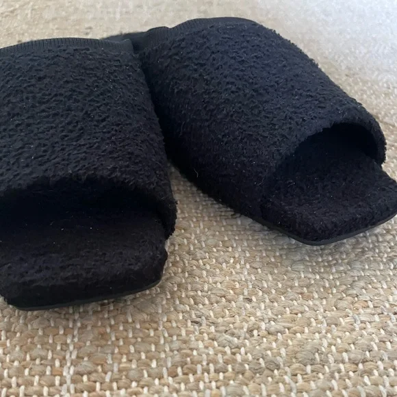 Vivaia Square-Toe Fluffy Slides in Black - Picture 4 of 7